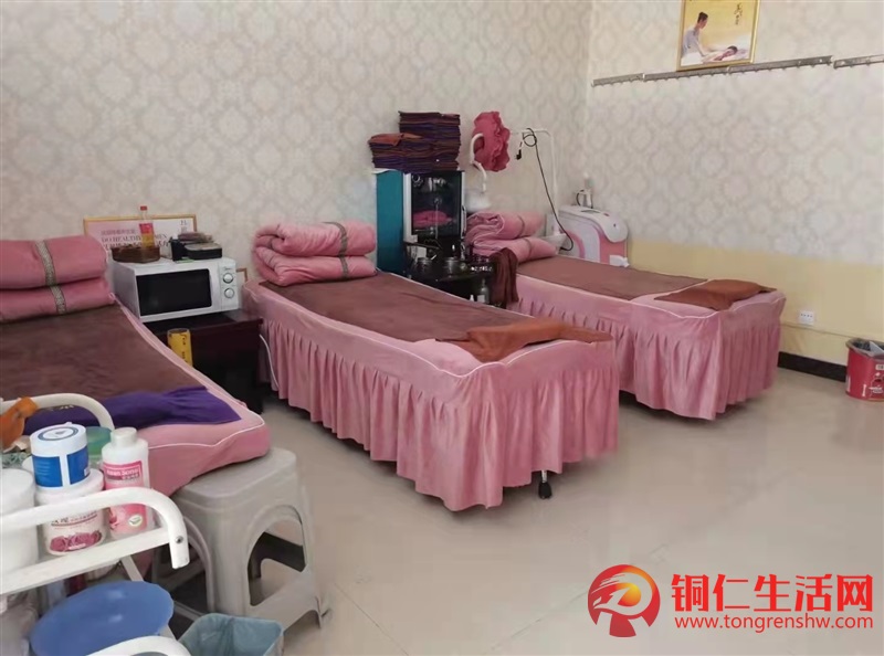 美容院轉(zhuǎn)讓，客源穩(wěn)定，接手即可經(jīng)營??！